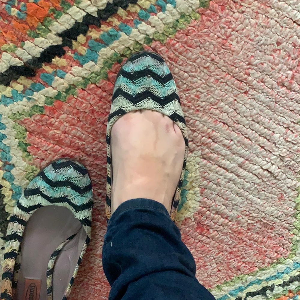 Missoni size 37 ballet flats in rainbow zigzag pattern with box